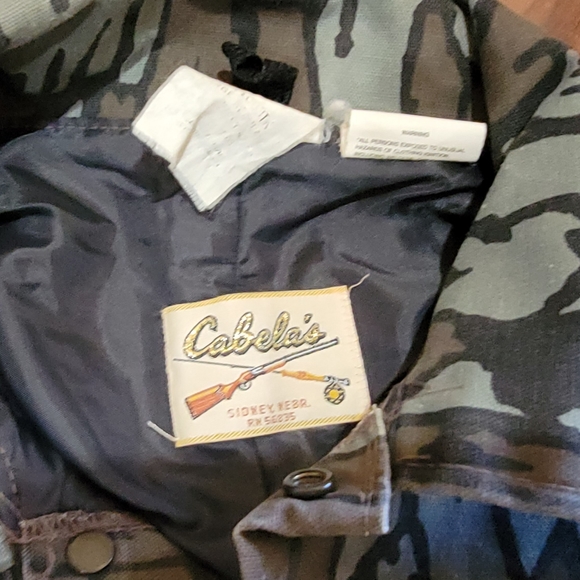 Cabela's men's hunting coveralls - Picture 4 of 13